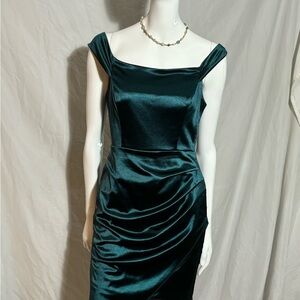 TeezeMe green satin cocktail dress women’s 5/6